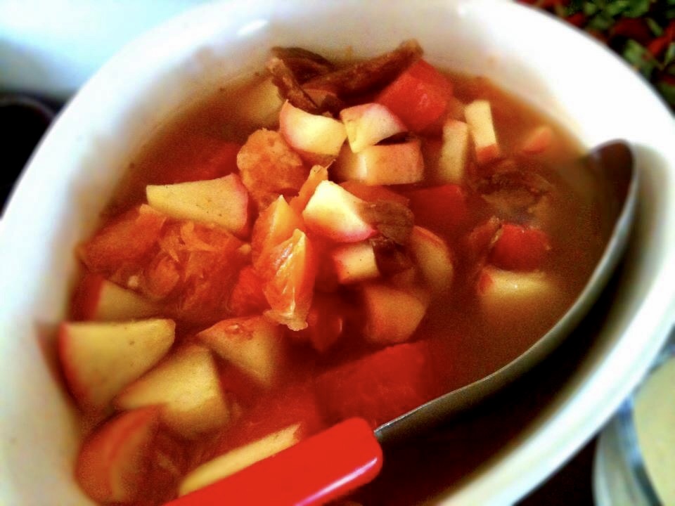 フルーツの温かいスープ