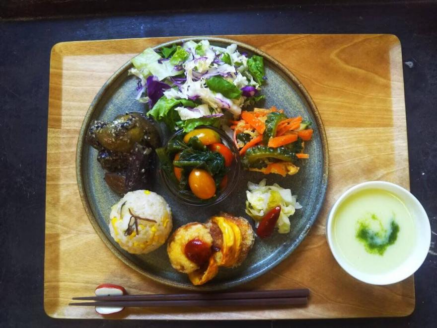 Guruatsu-Vegetable lunch