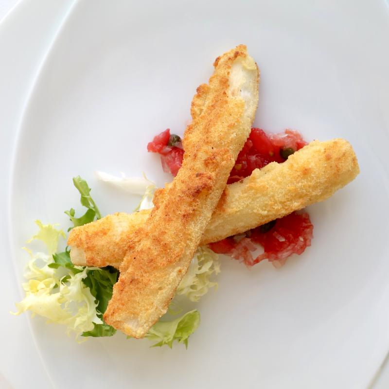 AL KENTRE_ Seasonal vegetable semolina frit with tomato salsa from "vegetable only course"