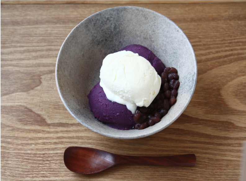 Azabuyasaigashi-Purple sweet potato with whipped cream