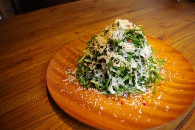 WE ARE THE FARM toyosu-Kale's wild caesar salad