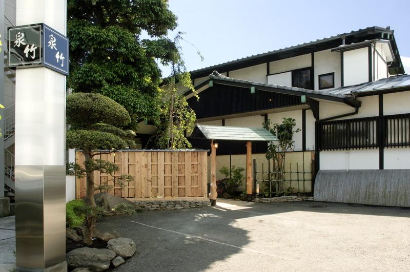 IZUCHIKU-Exterior