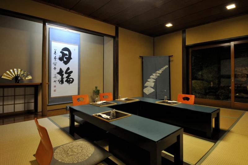 IZUCHIKU-Interior