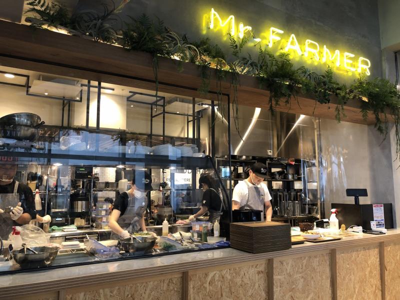 Mr.FARMER 三井アウトレットパーク横浜ベイサイド-お店の様子