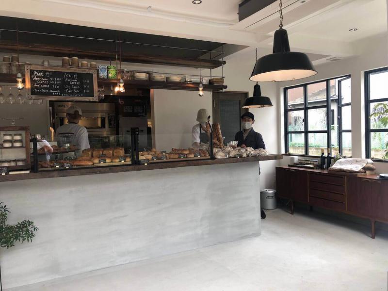 Universal Bakes and Cafe(ユニバーサル ベイクスアンドカフェ)-店内の様子